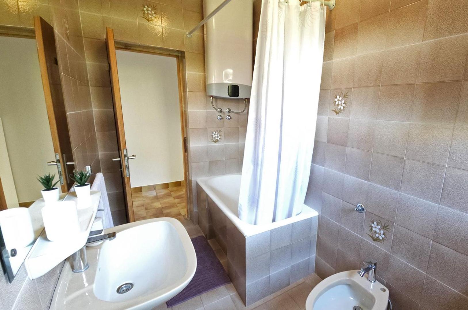 Apartment Jole - A4 -Two Bedrooms - Close To The City Center Poreč Exteriör bild